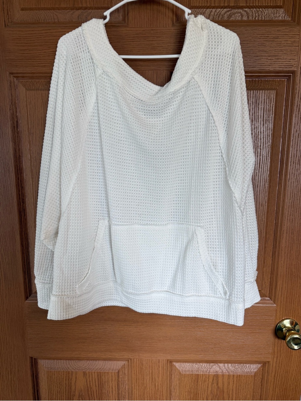 ninexis White Women's Knit Top